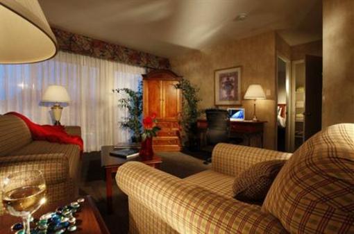 фото отеля BEST WESTERN PLUS El Rancho Inn & Suites