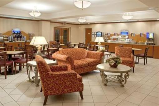 фото отеля Holiday Inn Express Hotel & Suites Erie Summit Township