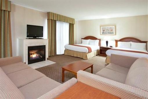 фото отеля Holiday Inn Express Hotel & Suites Erie Summit Township