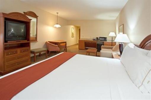 фото отеля Holiday Inn Express Hotel & Suites Erie Summit Township
