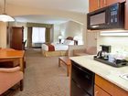фото отеля Holiday Inn Express Hotel & Suites Erie Summit Township