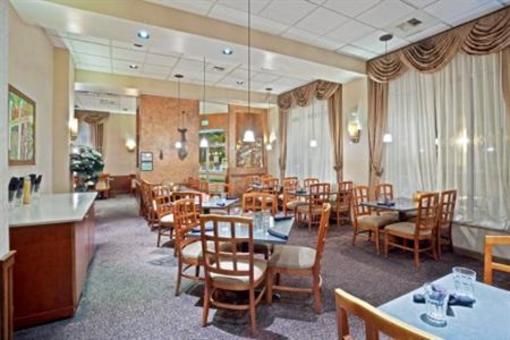 фото отеля Holiday Inn Seattle