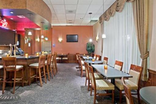 фото отеля Holiday Inn Seattle