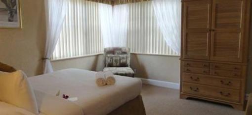 фото отеля Hotel Lush Royale - All Male Gay Resort