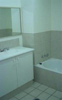 фото отеля Bayview Beach Holiday Apartments Gold Coast