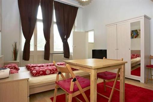фото отеля Bearlin City Apartment Olivaerplatz Berlin