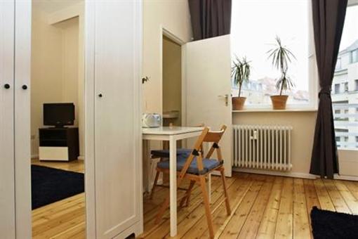 фото отеля Bearlin City Apartment Olivaerplatz Berlin