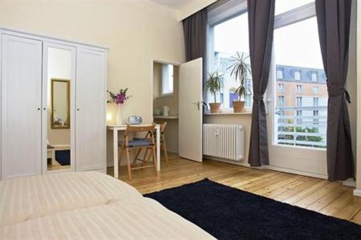 фото отеля Bearlin City Apartment Olivaerplatz Berlin