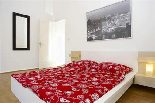 фото отеля Bearlin City Apartment Olivaerplatz Berlin