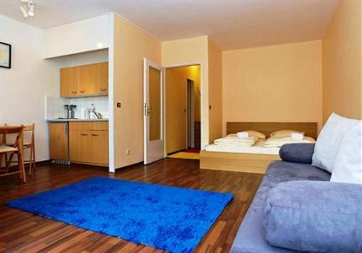 фото отеля Bearlin City Apartment Olivaerplatz Berlin