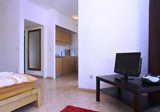 фото отеля Bearlin City Apartment Olivaerplatz Berlin