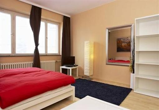 фото отеля Bearlin City Apartment Olivaerplatz Berlin