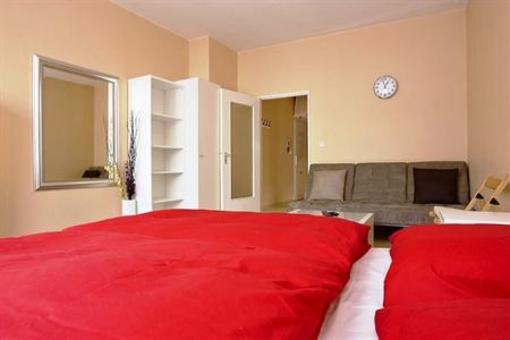 фото отеля Bearlin City Apartment Olivaerplatz Berlin