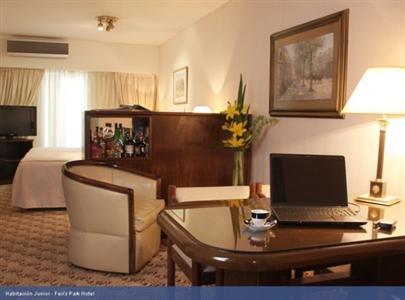 фото отеля Feirs Park Hotel