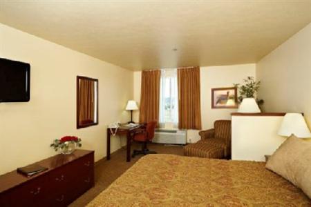 фото отеля Pheasant Hill Inn and Suites
