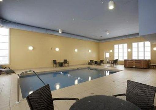 фото отеля Comfort Inn & Suites Saint-Nicolas