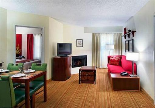 фото отеля Residence Inn Savannah Midtown