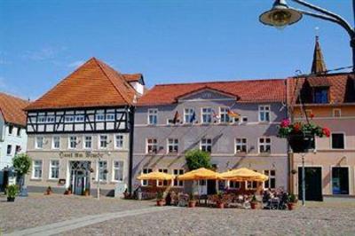 фото отеля Hotel Am Markt und Brauhaus Stadtkrug