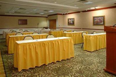 фото отеля Hilton Garden Inn Oklahoma City Airport