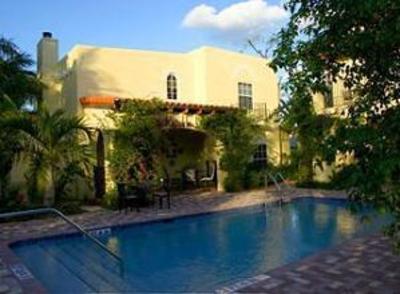 фото отеля Grandview Gardens Bed & Breakfast and Vacation Cottages