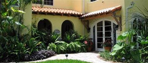 фото отеля Grandview Gardens Bed & Breakfast and Vacation Cottages