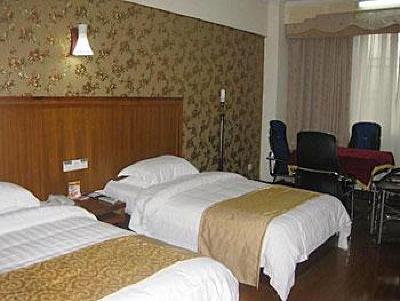 фото отеля Longquan Hotel(Datong Road)
