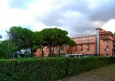 фото отеля Versilia Palace Hotel