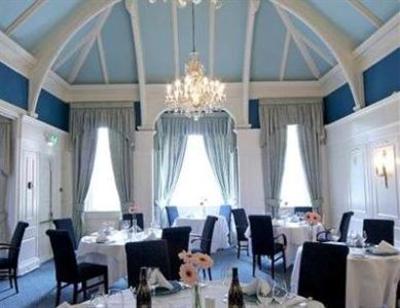 фото отеля Coed-Y-Mwstwr Hotel Bridgend