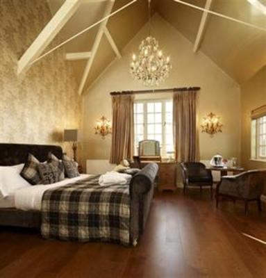фото отеля Coed-Y-Mwstwr Hotel Bridgend