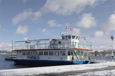 фото отеля Quality Hotel Champlain Waterfront
