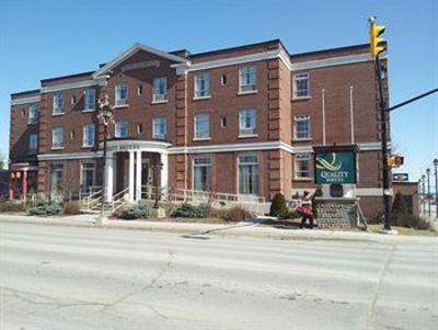 фото отеля Quality Hotel Champlain Waterfront