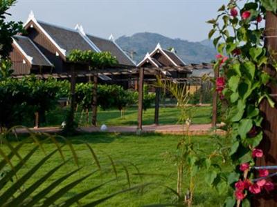 фото отеля Nam Ou Riverside Hotel & Resort