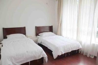 фото отеля Xihai Hot Spring Holiday Hotel