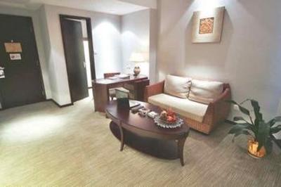 фото отеля Xihai Hot Spring Holiday Hotel