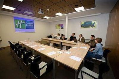 фото отеля Holiday Inn Express Bergamo West