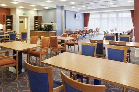 фото отеля Holiday Inn Express Leicester Walkers Stadium