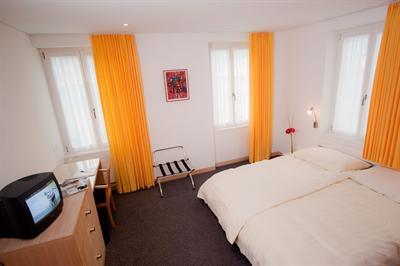 фото отеля Hotel Weiss Kreuz