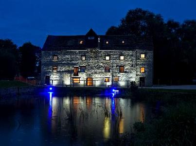 фото отеля Oundle Mill Hotel