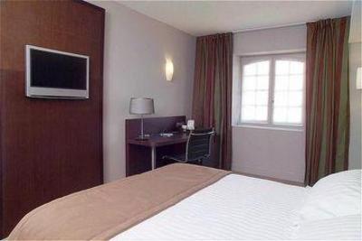 фото отеля Crowne Plaza Hotel Montauban