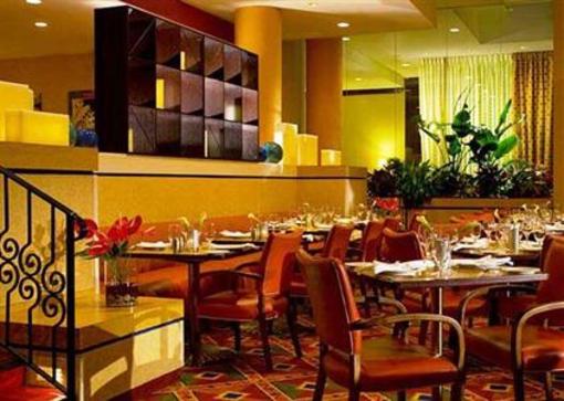 фото отеля Baltimore Marriott Inner Harbor at Camden Yards