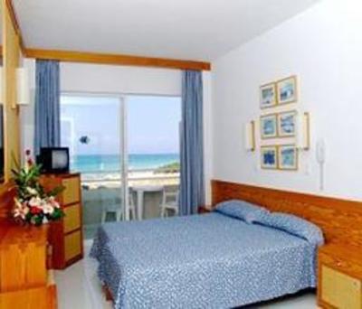 фото отеля Hotel Eix Platja Daurada Santa Margalida