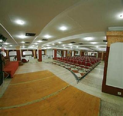 фото отеля Hotel Dolphin Jalandhar