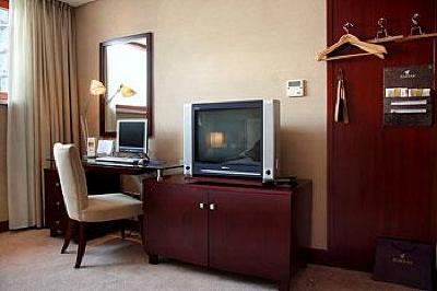 фото отеля Rising International City Hotel