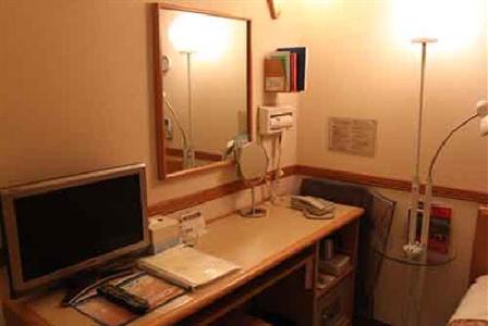 фото отеля Toyoko Inn - Tameike Sanno Eki Kantei Minami