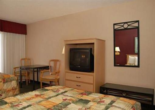 фото отеля La Quinta Inn and Suites Ft. Myers