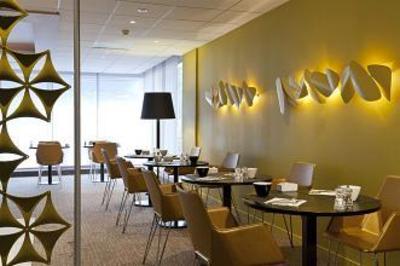 фото отеля Novotel Massy Palaiseau