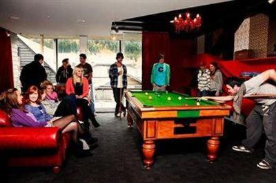 фото отеля Nomads Queenstown Backpackers