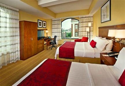 фото отеля Courtyard by Marriott Stamford Downtown