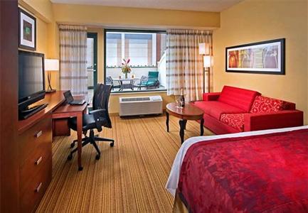 фото отеля Courtyard by Marriott Stamford Downtown