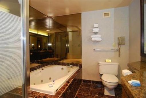 фото отеля BEST WESTERN Little River Inn